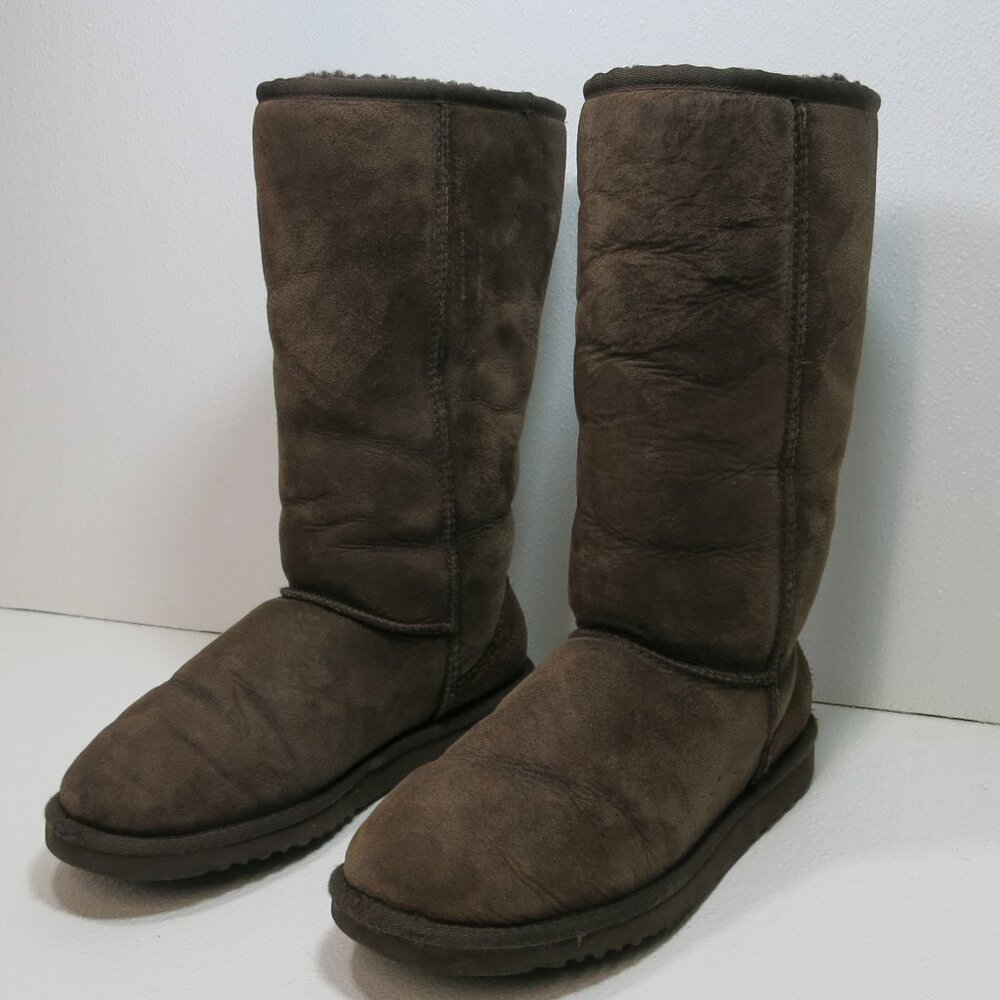 UGG Australia 5815 Classic Tall Winter Insulated Boots  Women's Footwear Sz W 8